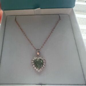 Heart Pendant Necklace 💚
